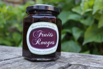 Pot de confiture de Fruits rouges